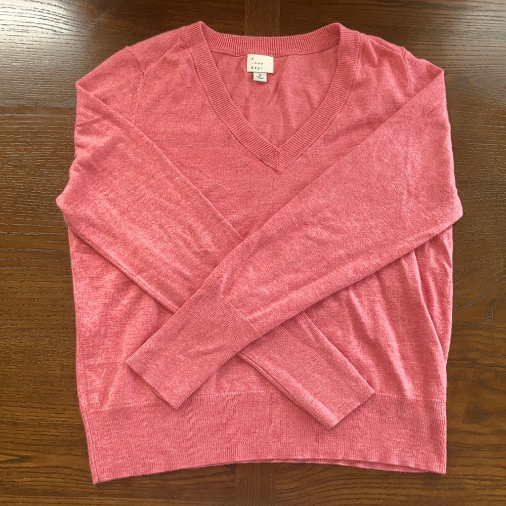 Lightweight sweater